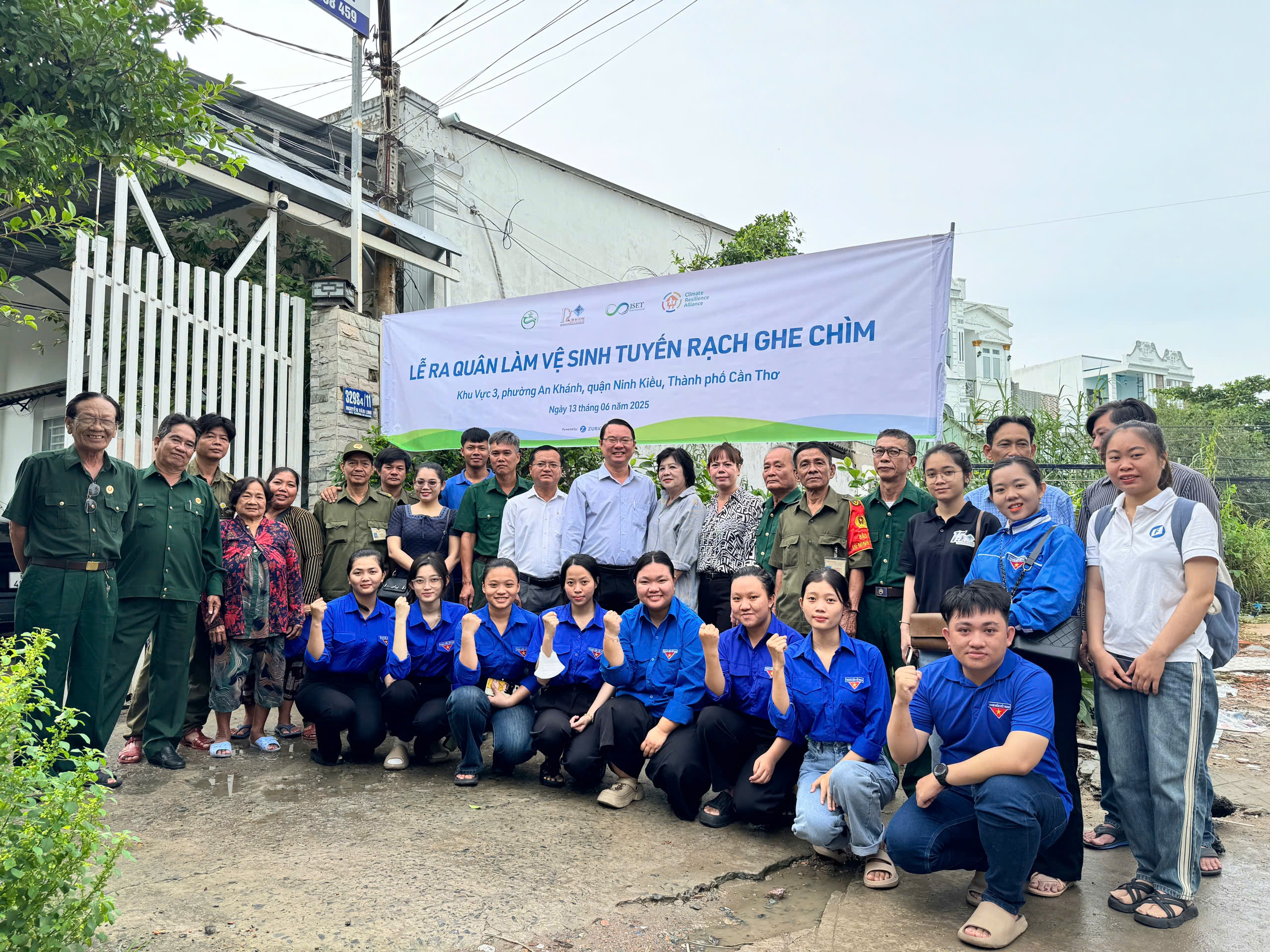 RA QUÂN VỆ SINH RẠCH GHE CHÌM – GIẢI PHÁP THIẾT THỰC GIẢM NGẬP, BẢO VỆ SỨC KHỎE CỘNG ĐỒNG PHƯỜNG AN KHÁNH